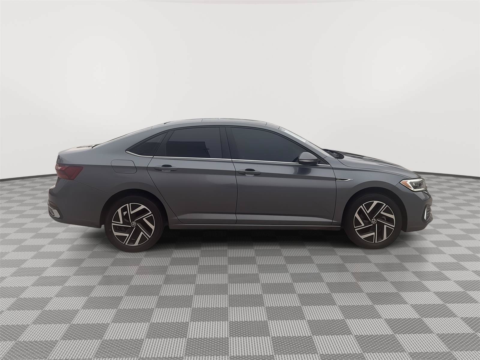 Used 2022 Volkswagen Jetta SEL FWD image 14