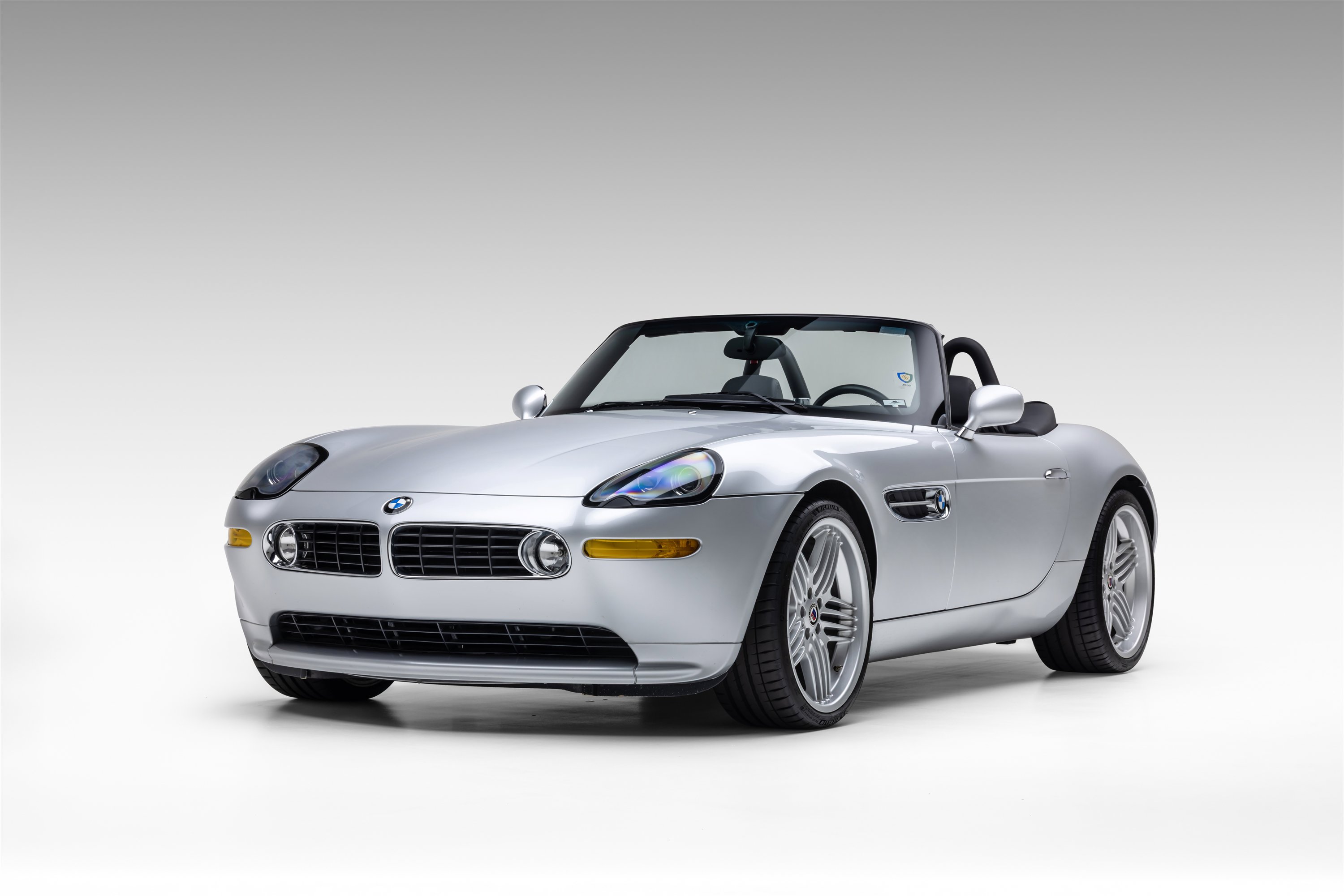 Used 2003 BMW Z8 image 6