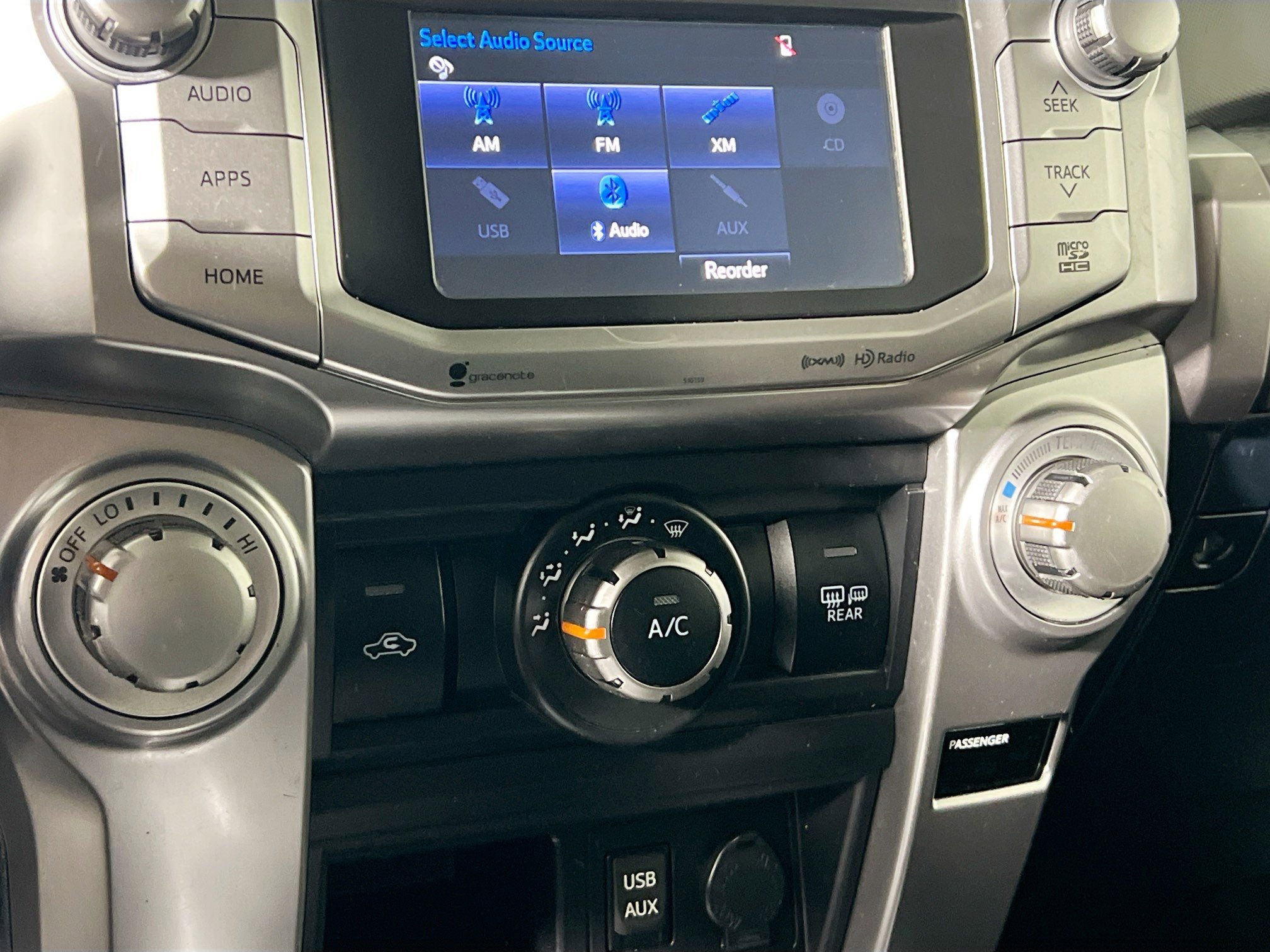 Used 2018 Toyota 4Runner SR5 Premium image 26