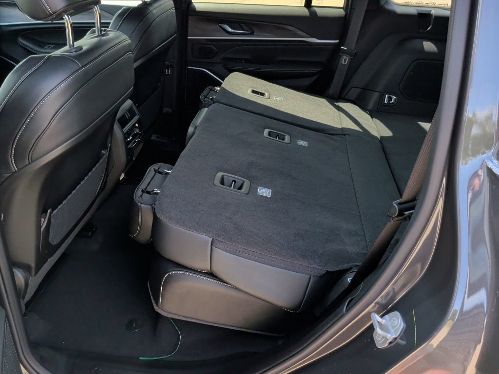 New 2026 Jeep Grand Cherokee Limited AWD/4WD image 47