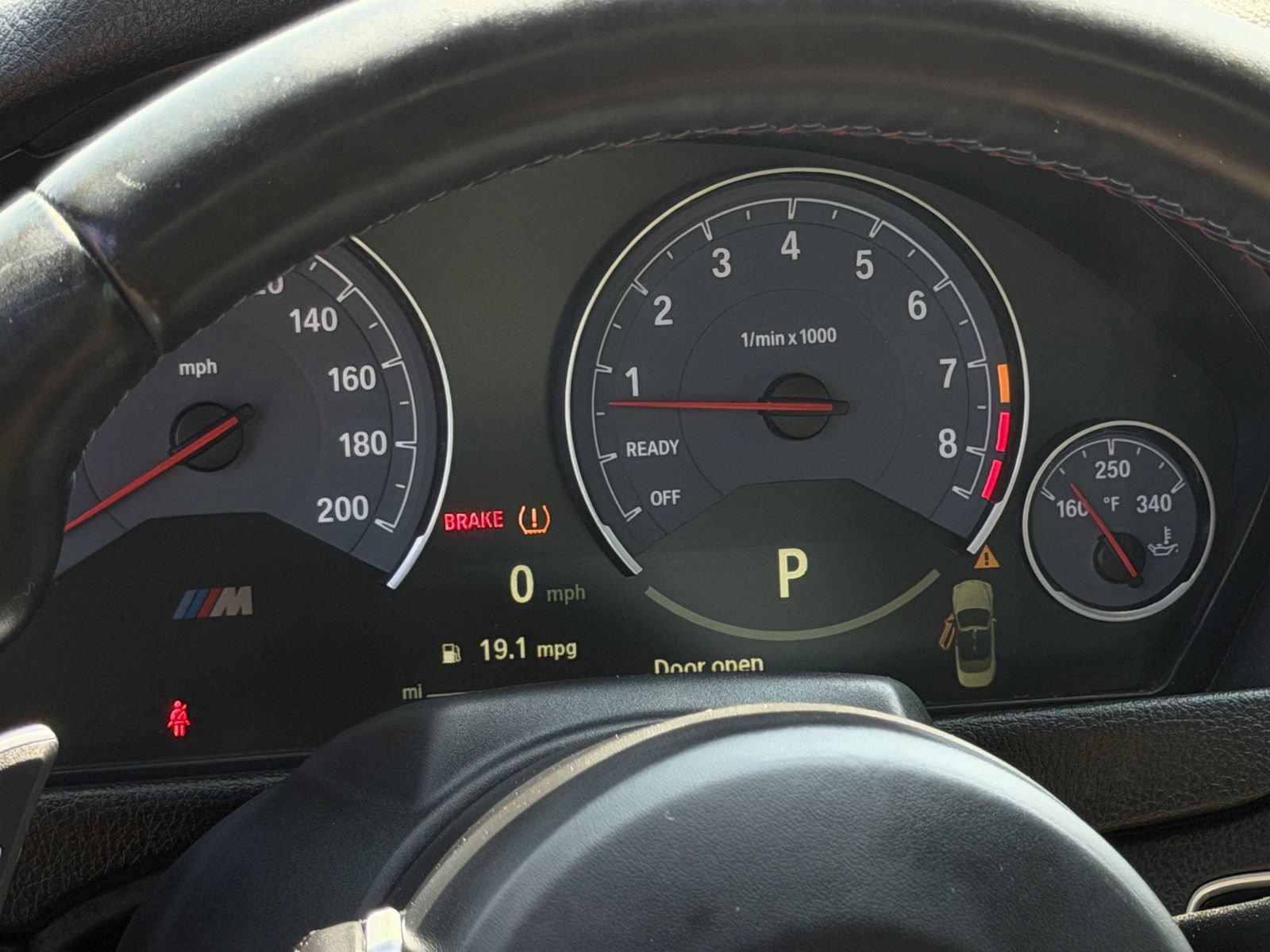 Used 2015 BMW M4 Convertible RWD image 17