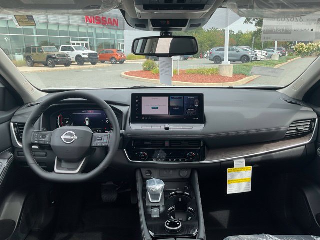 New 2026 Nissan Rogue Platinum AWD/4WD image 16