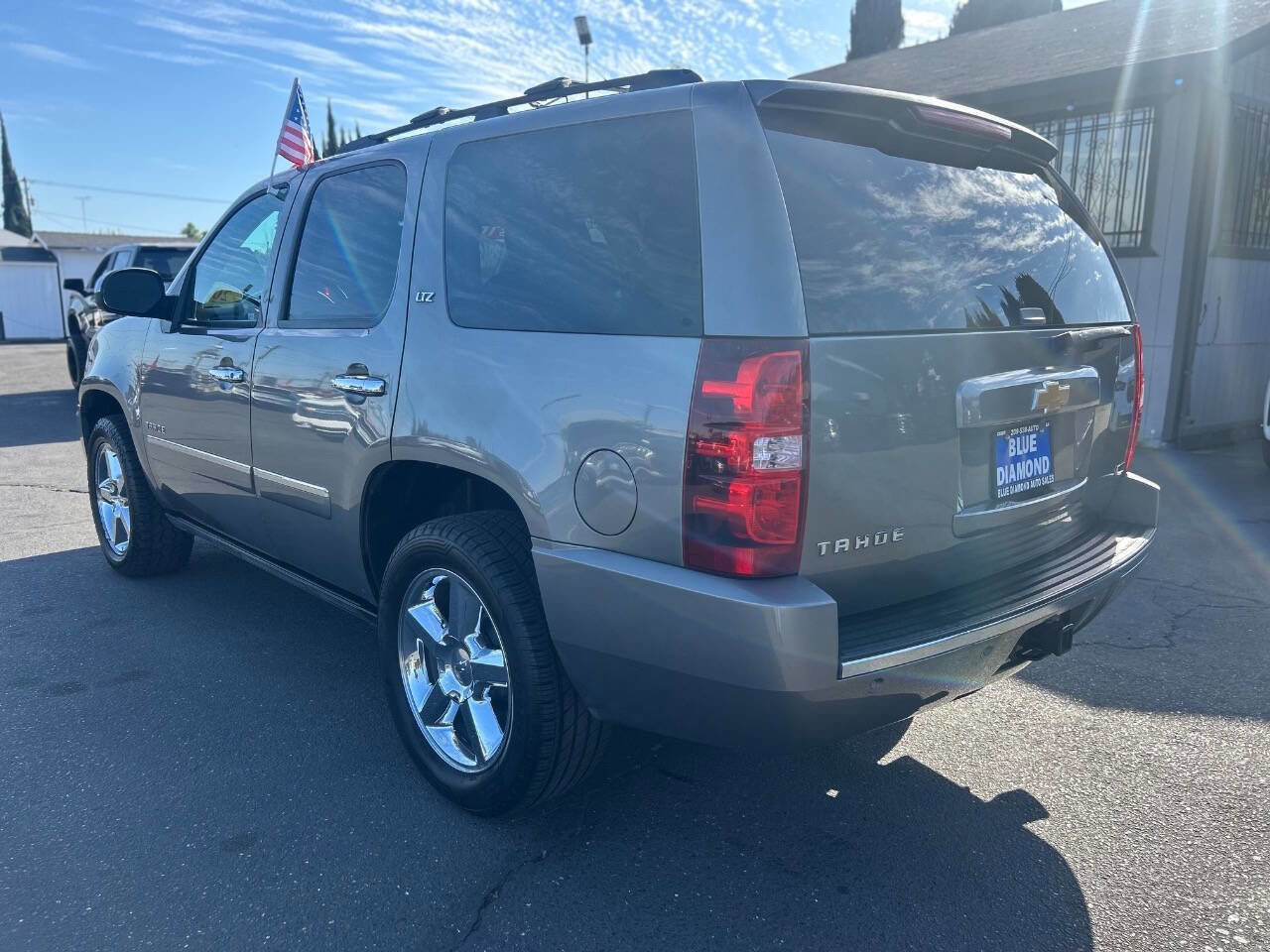 Used 2012 Chevrolet Tahoe LTZ image 4