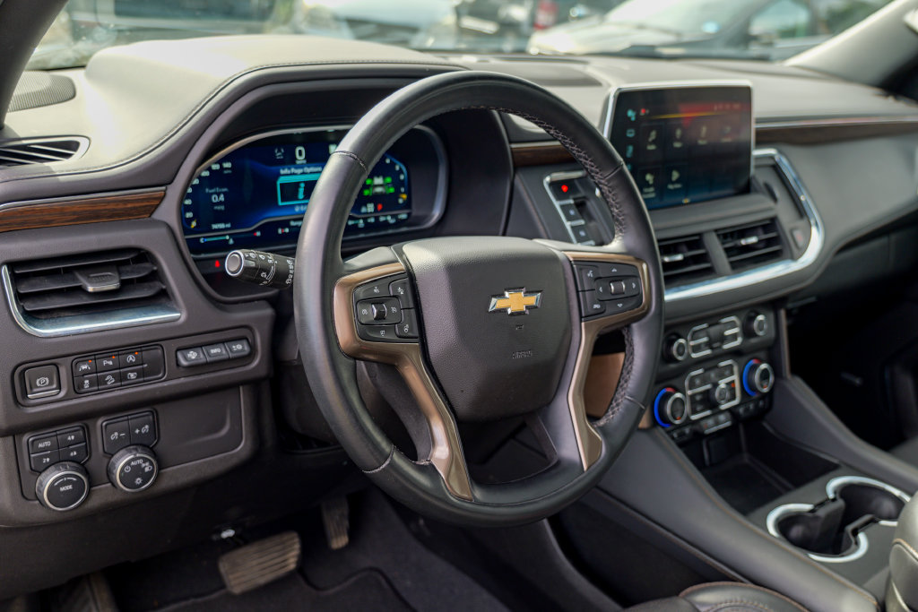 Used 2023 Chevrolet Suburban High Country AWD/4WD image 20
