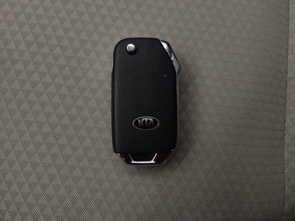 Used 2020 Kia Soul LX FWD image 32