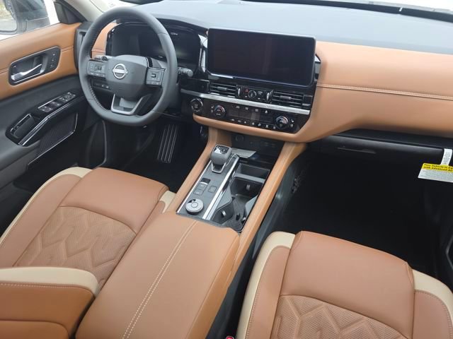 New 2026 Nissan Pathfinder Platinum w/ Accent Package AWD/4WD image 27