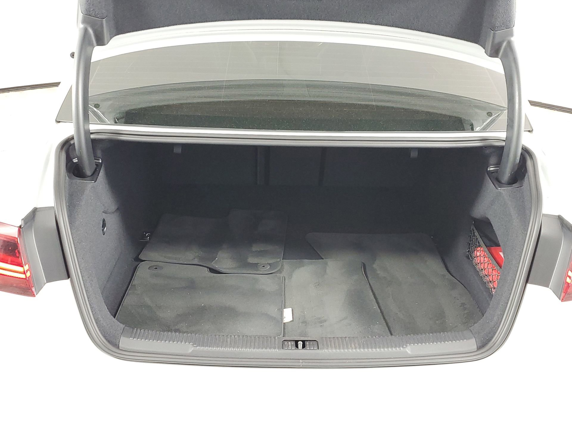 Used 2016 Audi S6 Prestige w/ Prestige Package image 21