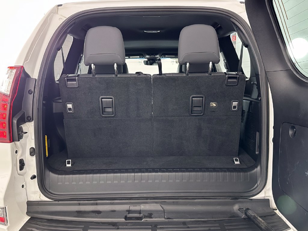 Used 2020 Lexus GX 460 Premium AWD/4WD image 46