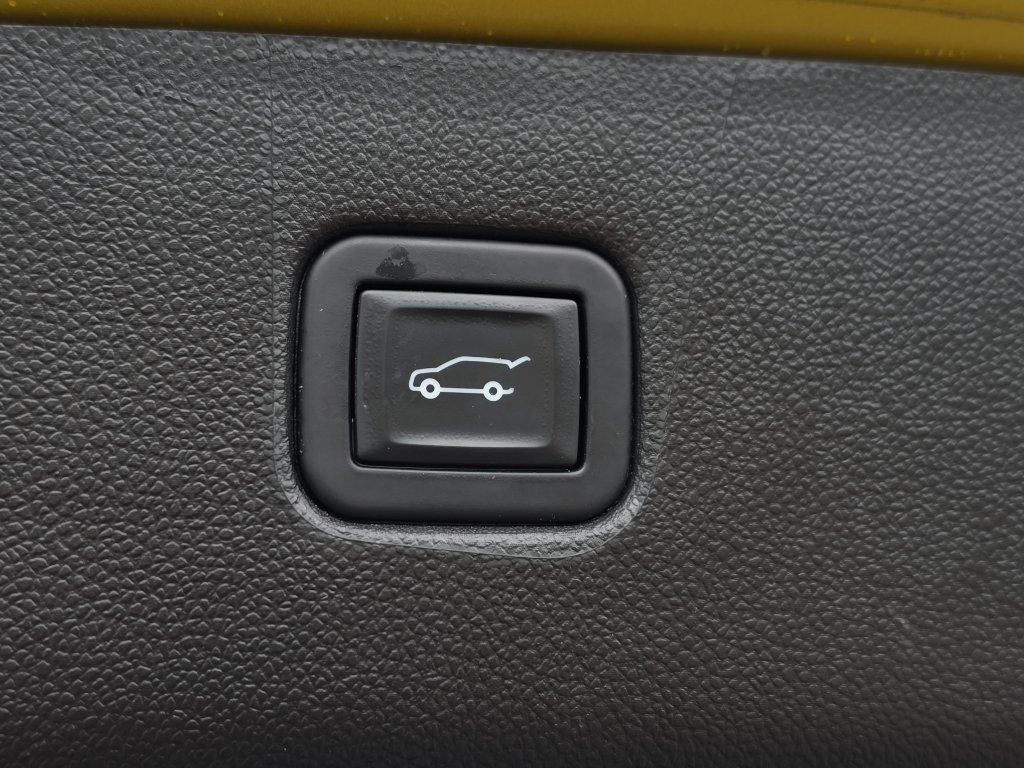 Certified 2023 Chevrolet Blazer RS AWD/4WD image 11