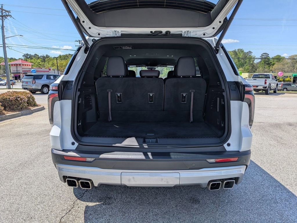 Used 2025 Chevrolet Traverse Z71 w/ Driver Confidence Package image 29