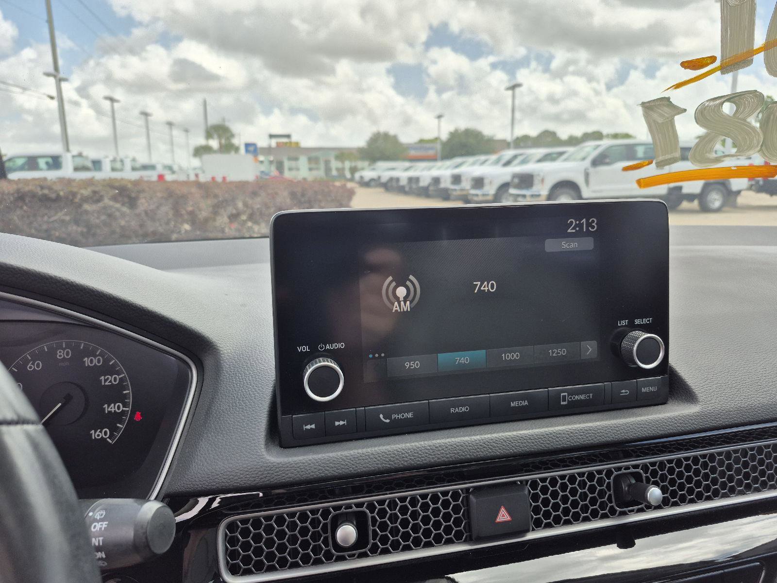 Used 2022 Honda Civic EX-L image 5