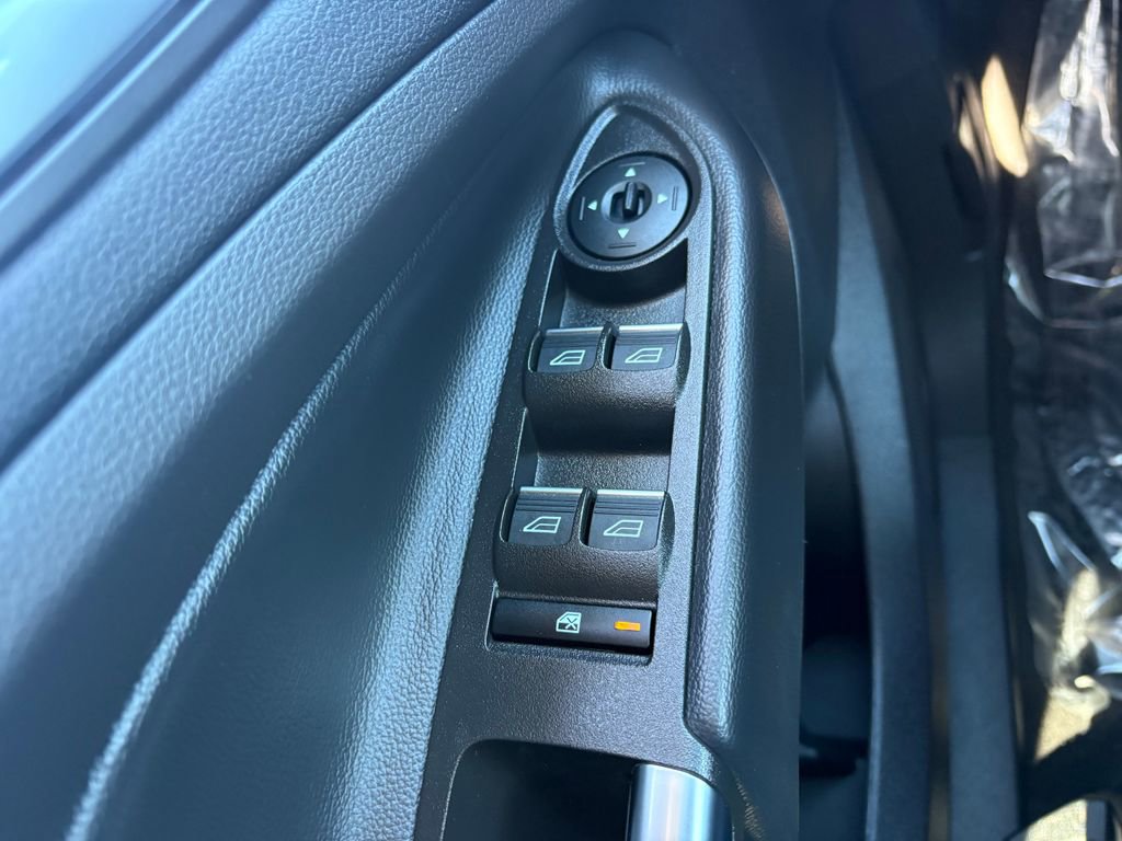 Used 2019 Ford Escape SEL image 18