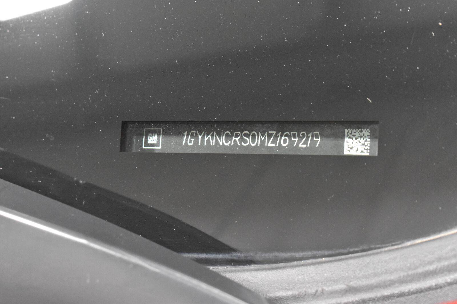 Used 2021 Cadillac XT5 Premium Luxury w/ LPO, Floor Liner Package FWD image 33