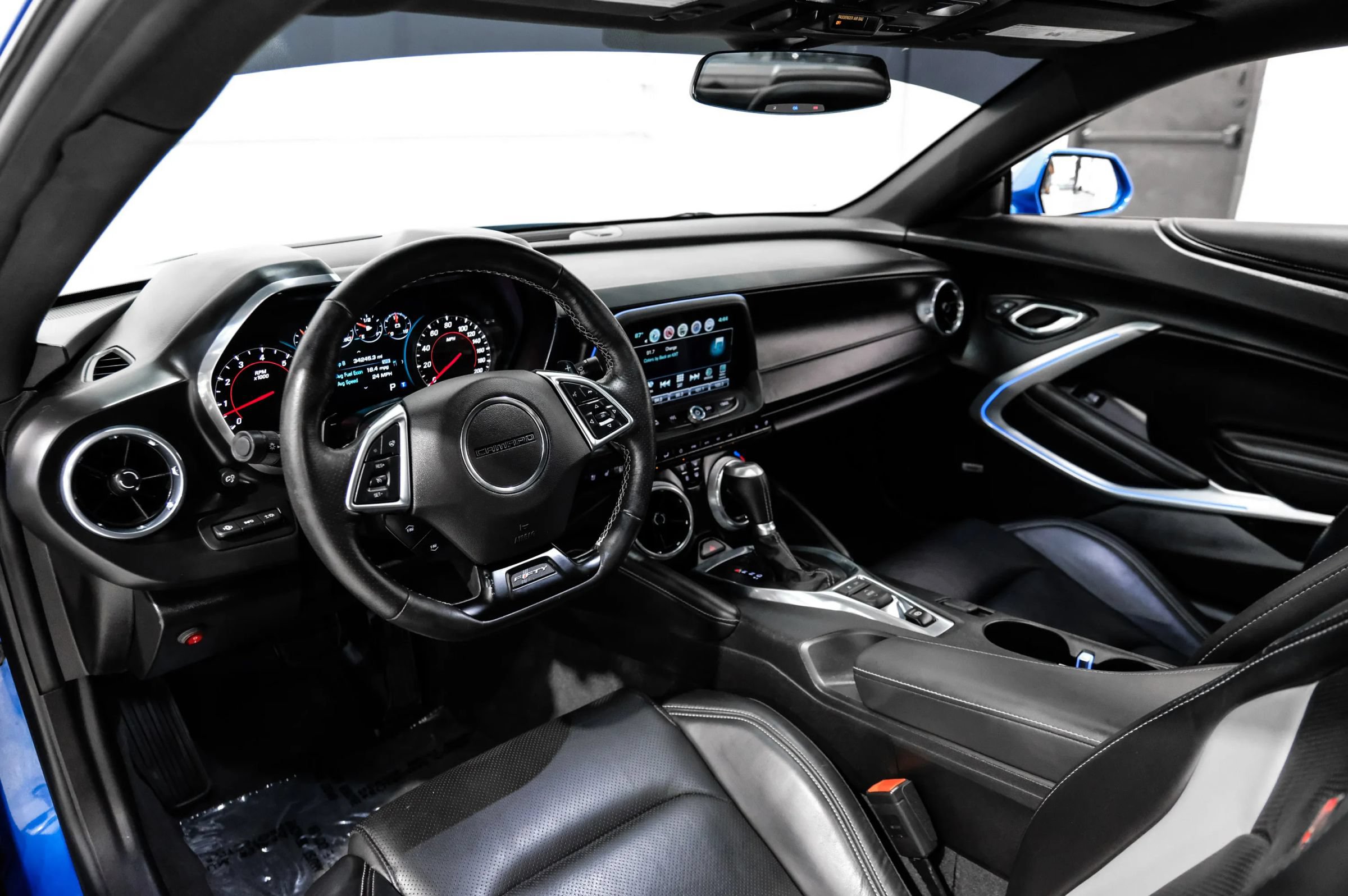 Used 2017 Chevrolet Camaro SS RWD image 21