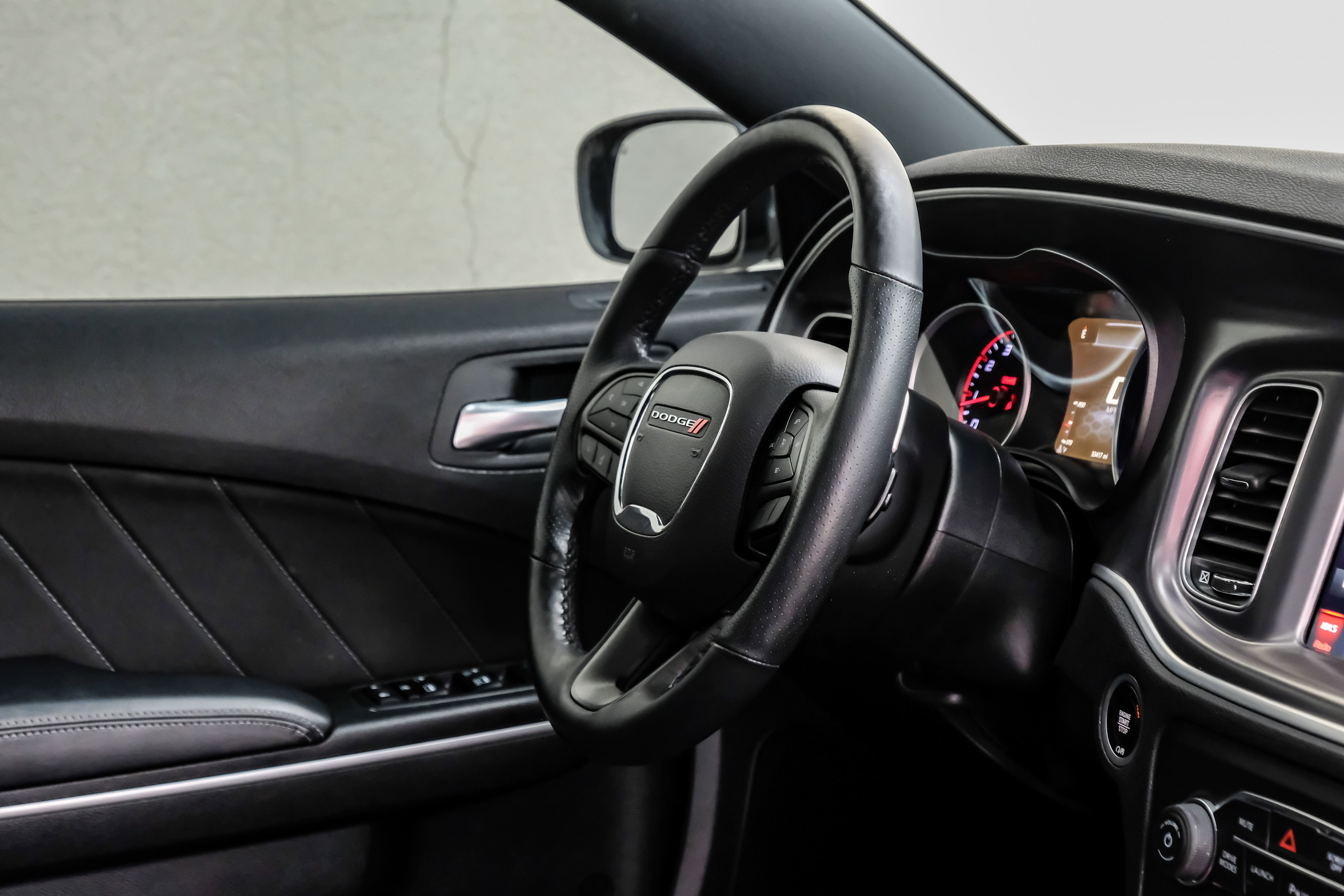 Used 2019 Dodge Charger Scat Pack w/ Navigation & Travel Group RWD image 13