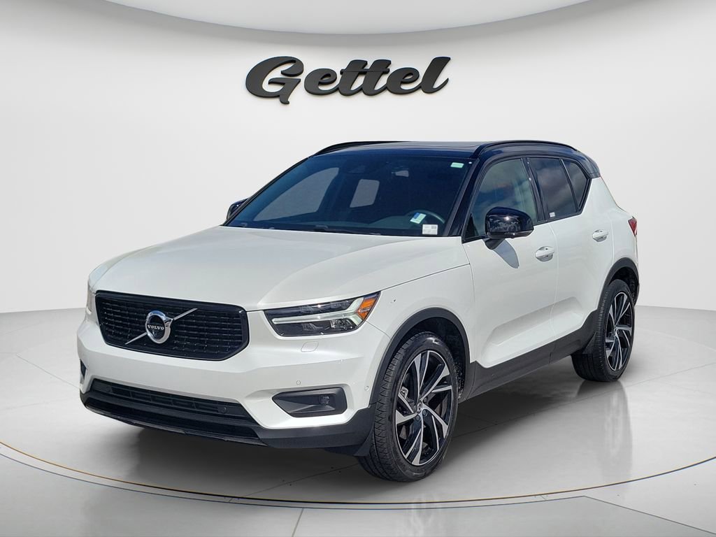 Used 2021 Volvo XC40 T5 R-Design w/ Advanced Package image 1