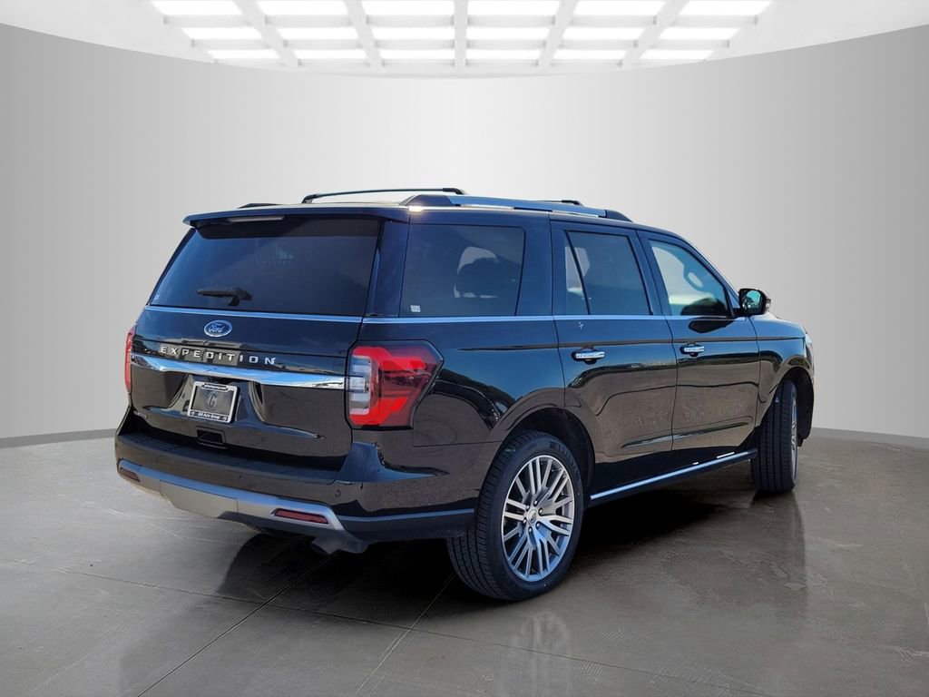 Used 2024 Ford Expedition Limited image 4