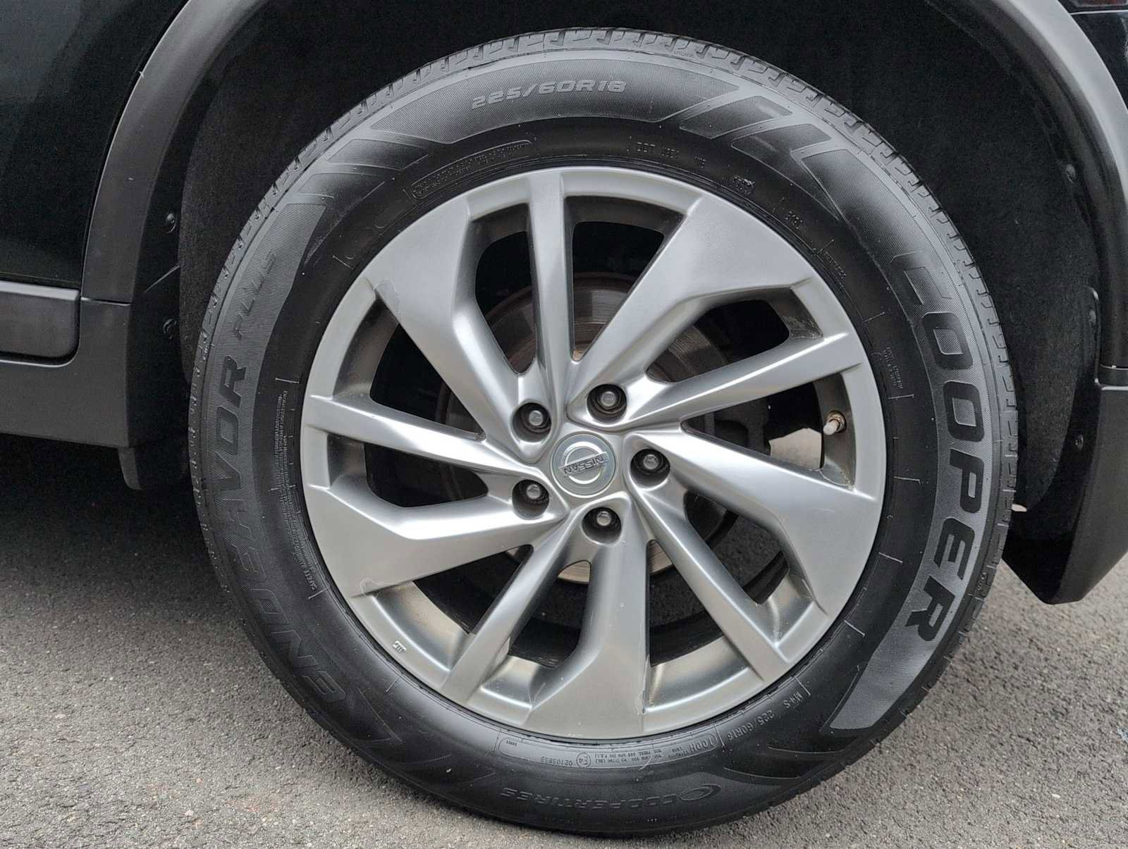 Used 2015 Nissan Rogue SL image 14