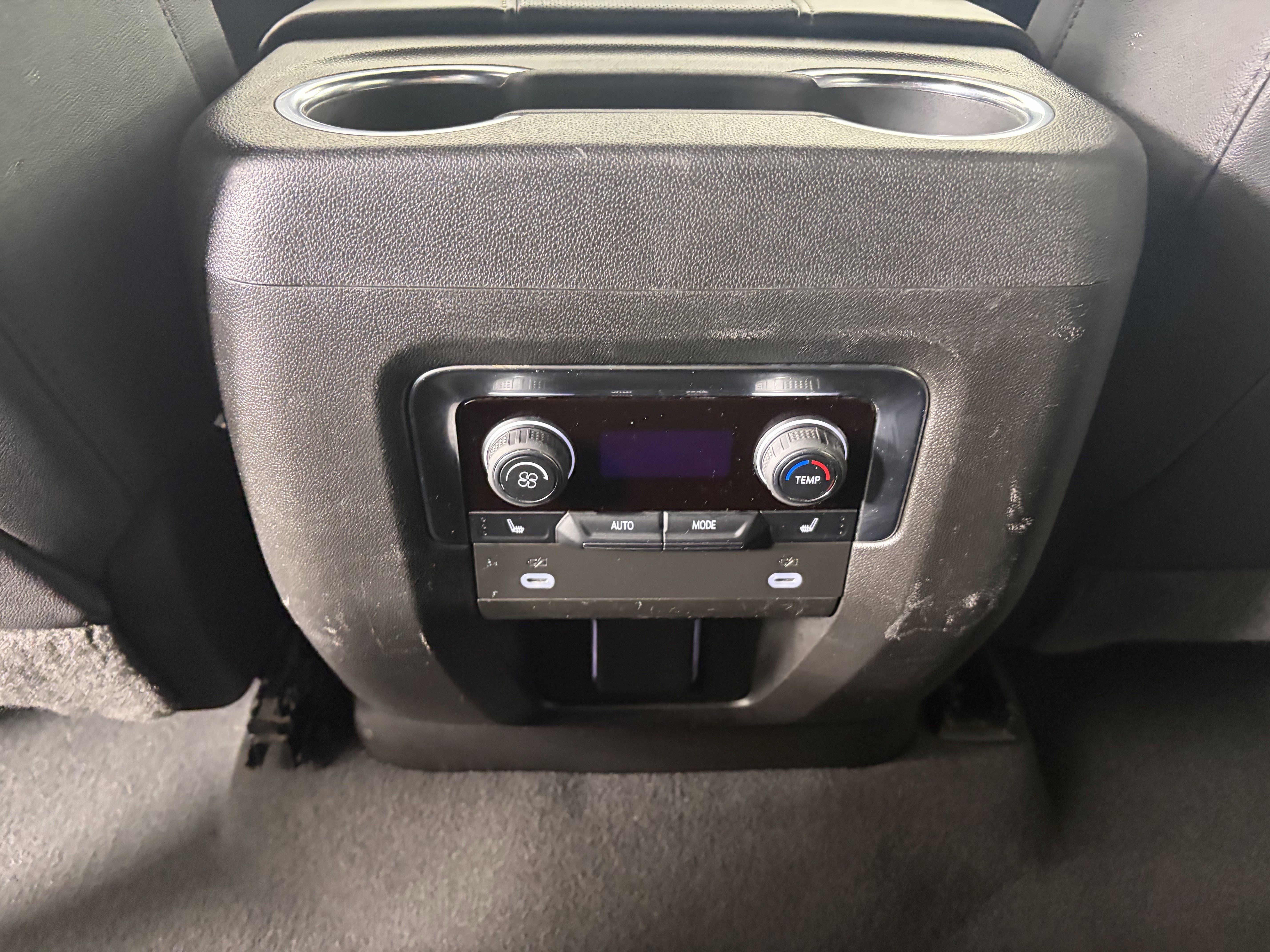 Used 2024 Chevrolet Tahoe Premier image 40