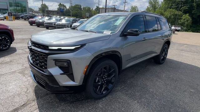 New 2026 Chevrolet Traverse RS w/ LPO, Floor Liner Package AWD/4WD image 6