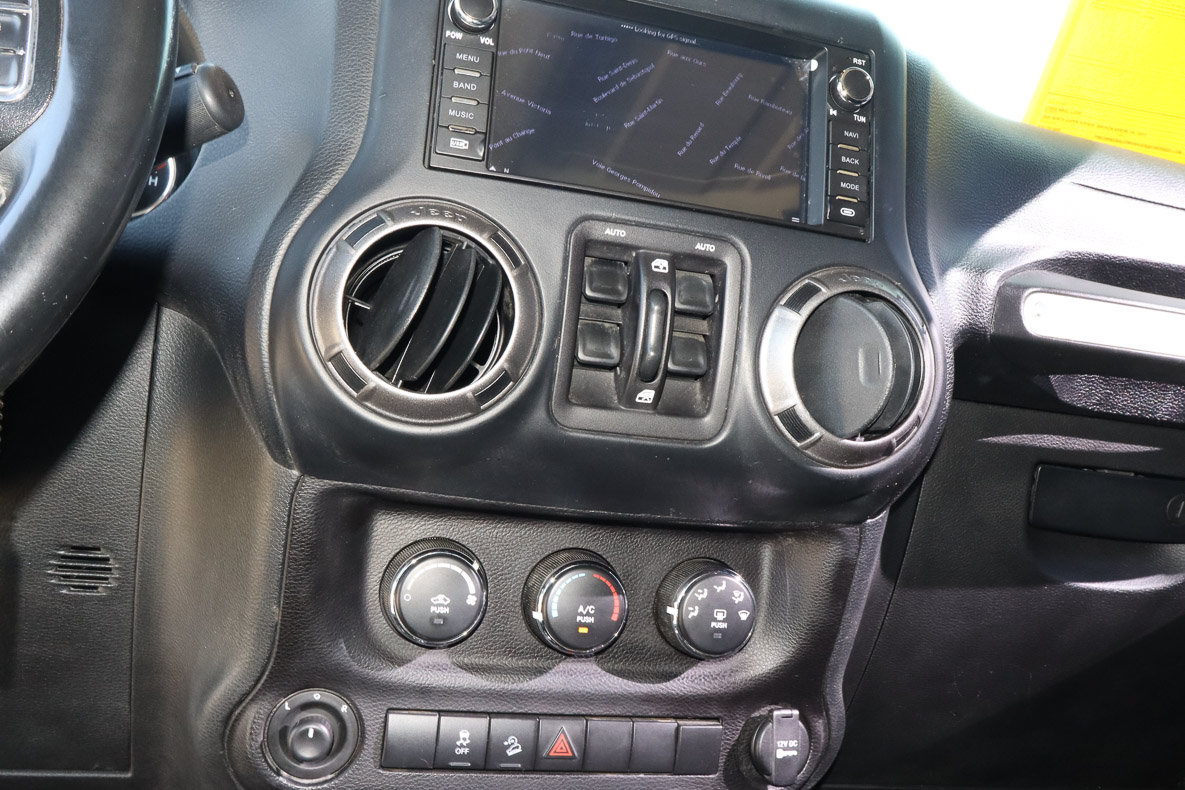 Used 2018 Jeep Wrangler Unlimited Sport S AWD/4WD image 11