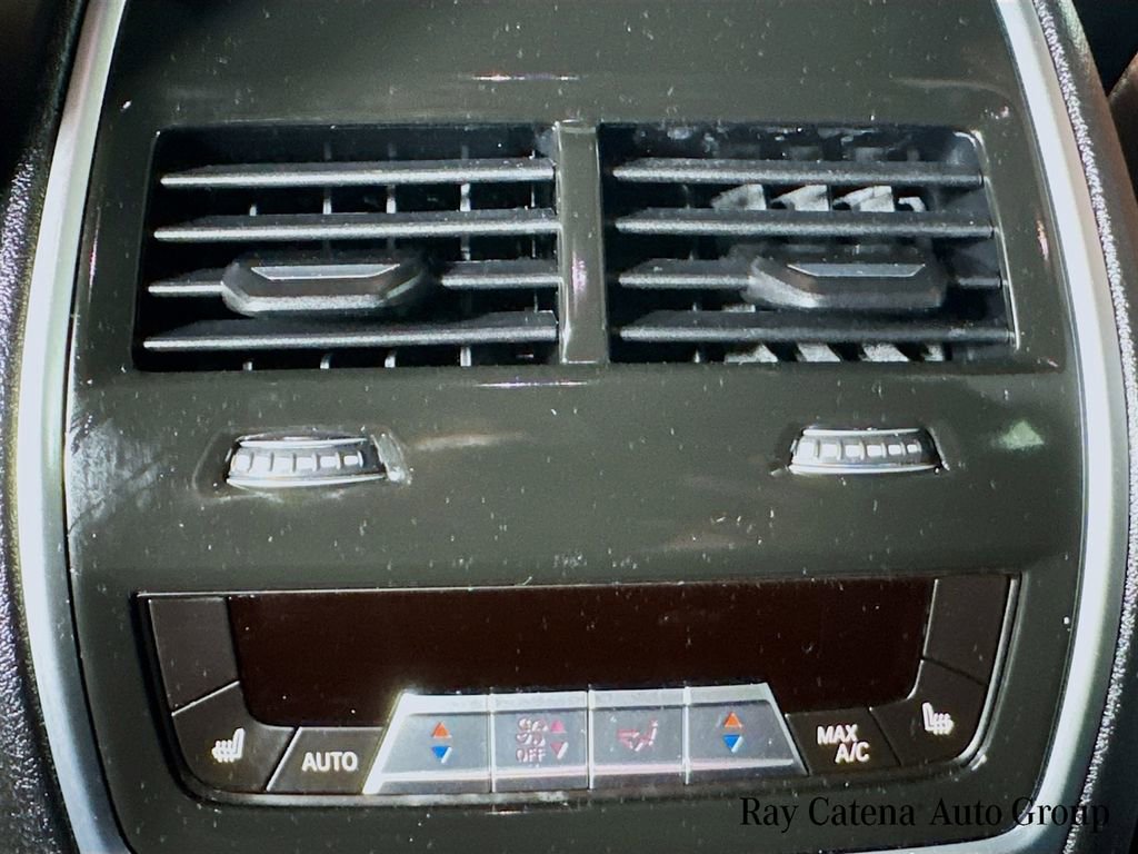 Used 2026 BMW X6 xDrive40i w/ Climate Comfort Package image 27