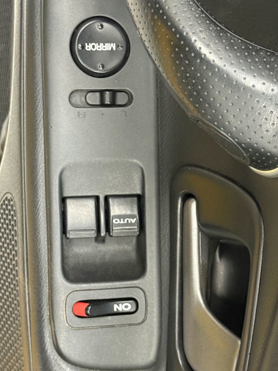 Used 2003 Honda S2000 image 20