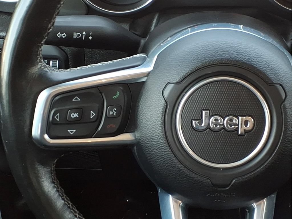 Used 2023 Jeep Wrangler Unlimited Sahara w/ Cold Weather Group AWD/4WD image 10