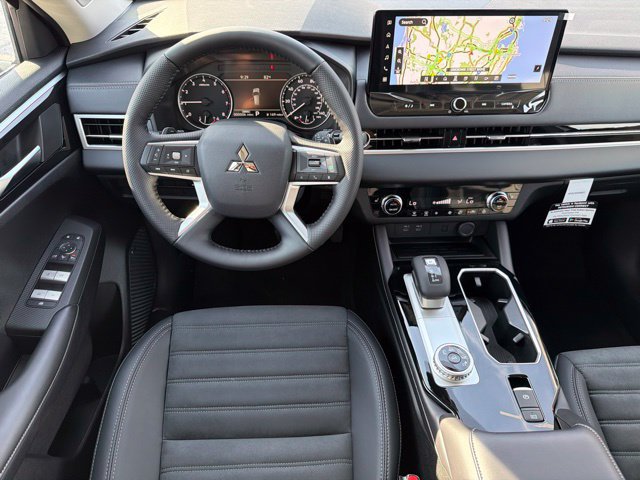 New 2026 Mitsubishi Outlander SE FWD image 19