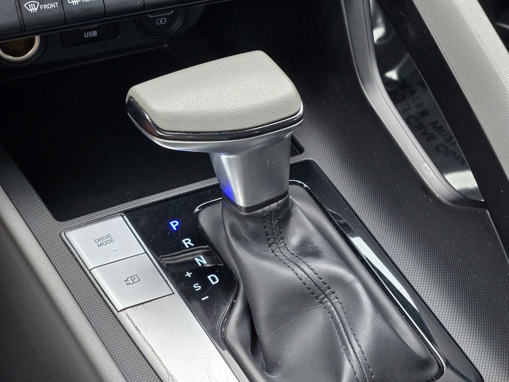 Used 2023 Hyundai Elantra SEL image 17