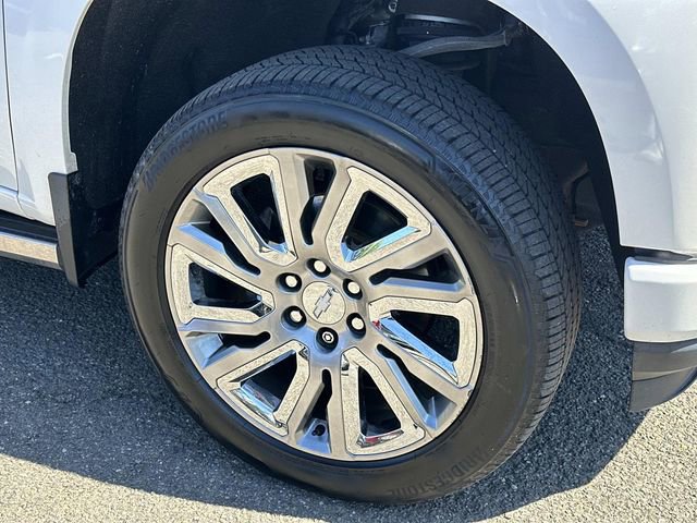 Used 2019 Chevrolet Silverado 1500 High Country w/ High Country Premium Package AWD/4WD image 7