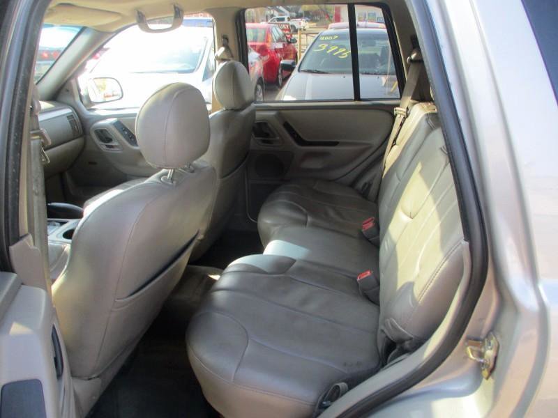 Used 2001 Jeep Grand Cherokee Laredo AWD/4WD image 10