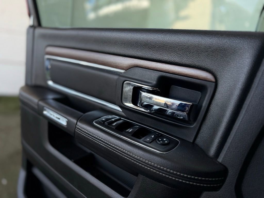 Used 2018 RAM 2500 Laramie image 32