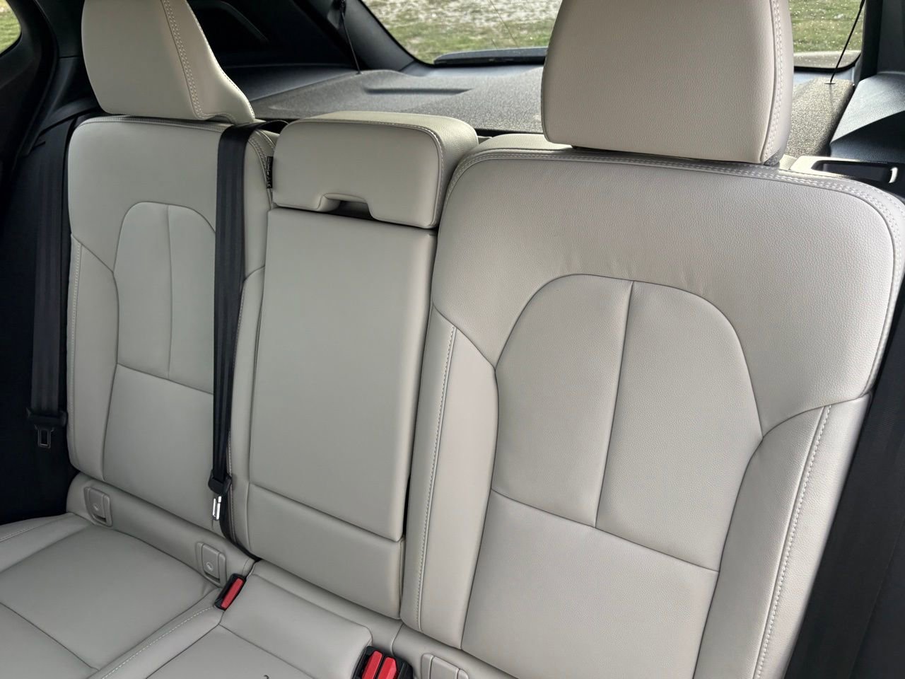 New 2026 Volvo XC40 B5 Plus w/ Protection Package Premier image 22