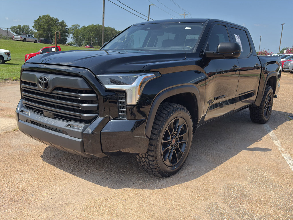 Used 2023 Toyota Tundra SR5 AWD/4WD image 9