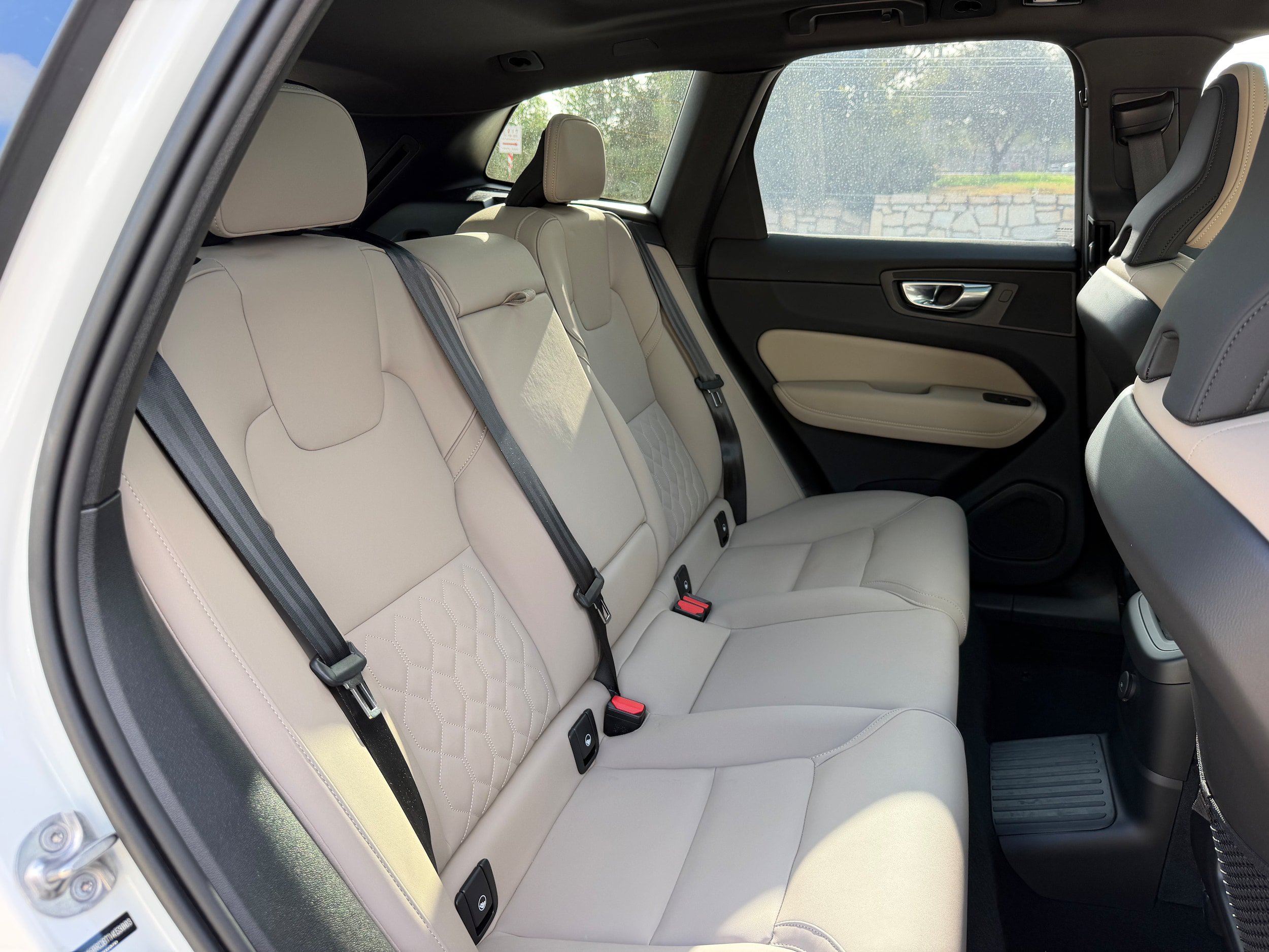 Certified 2026 Volvo XC60 T8 Plus AWD/4WD image 11