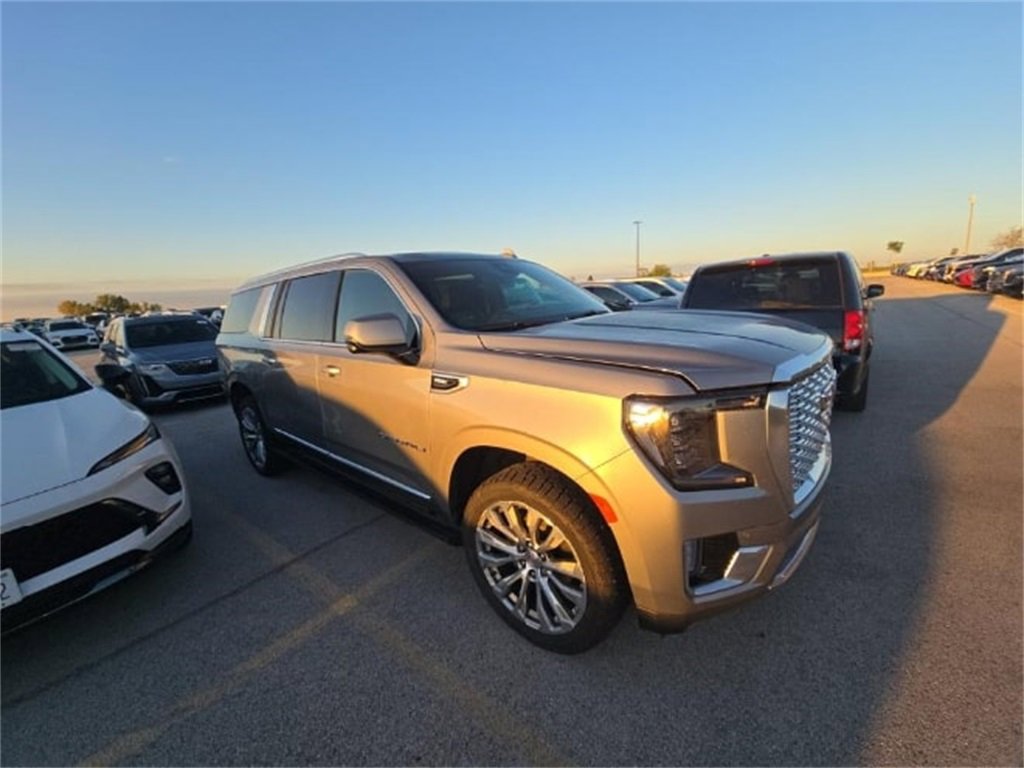 Used 2023 GMC Yukon XL Denali