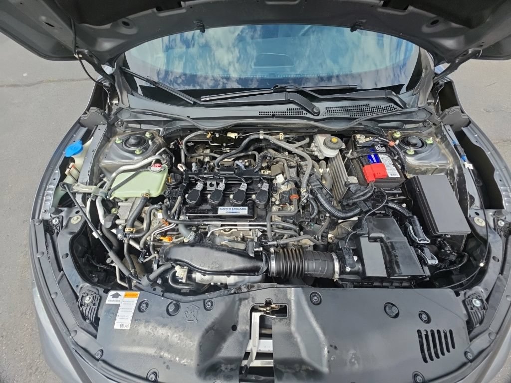 Used 2018 Honda Civic Sport Touring image 11
