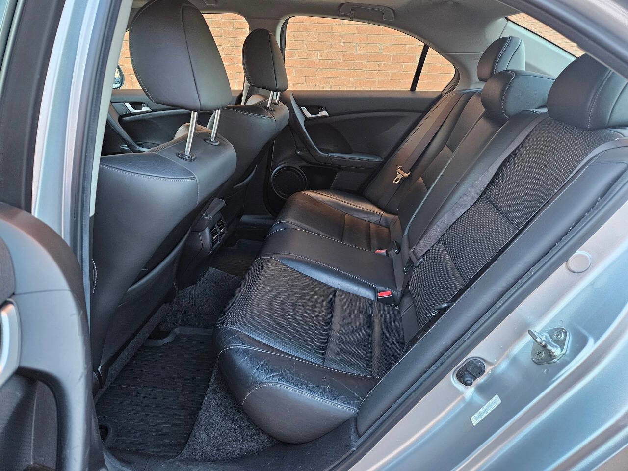 Used 2011 Acura TSX w/Tech 4dr Sedan 5A w/Technolo image 13