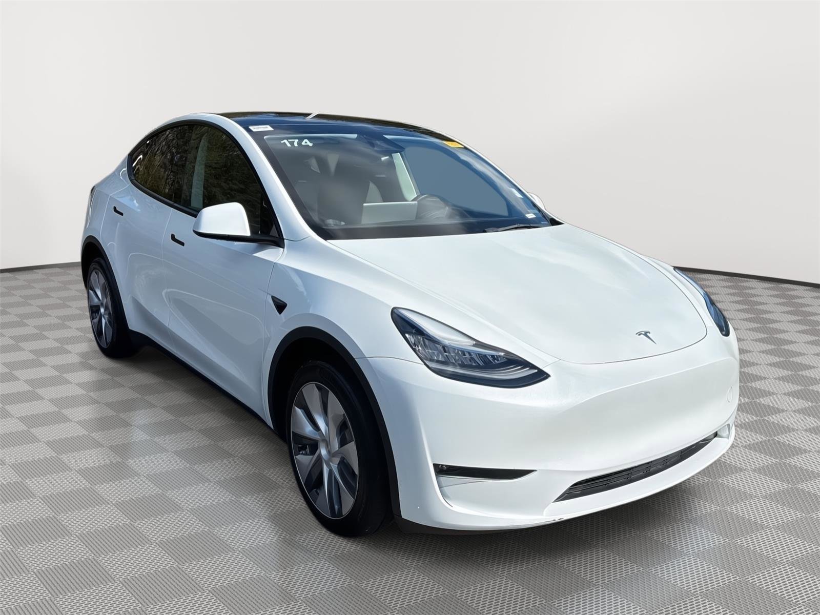 Used 2023 Tesla Model Y Long Range image 1