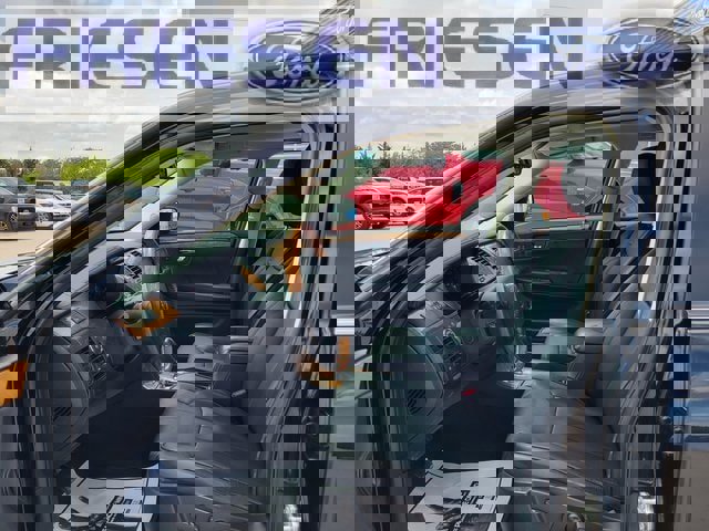 Used 2010 Cadillac DTS Platinum image 10