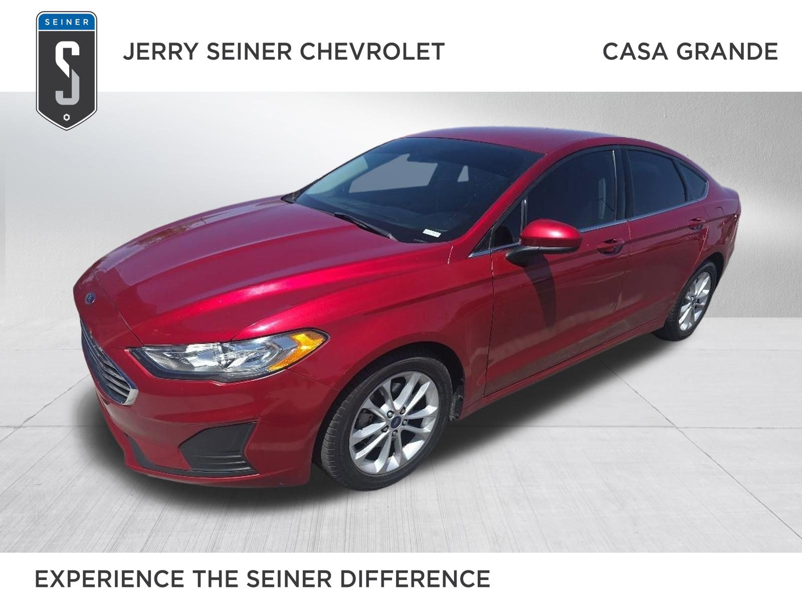 Used 2020 Ford Fusion SE FWD image 1