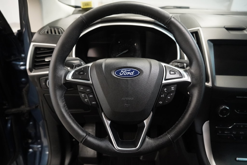 Used 2018 Ford Edge SEL w/ Equipment Group 201A AWD/4WD image 13