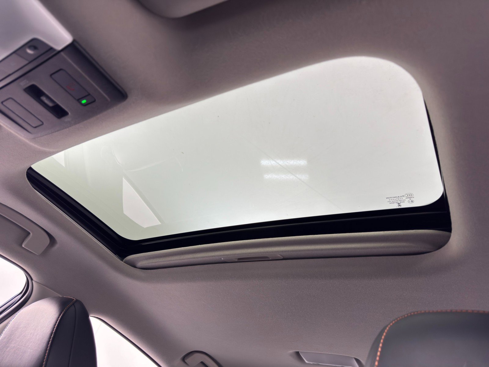 Used 2023 Nissan Sentra SR w/ SR Premium Package image 11