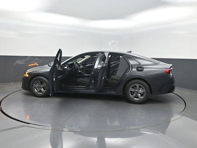 Used 2024 Kia K5 LXS FWD image 38
