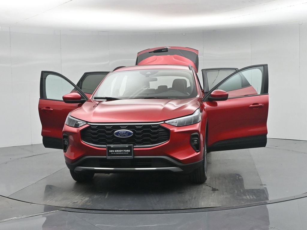 Certified 2025 Ford Escape ST-Line Select image 37