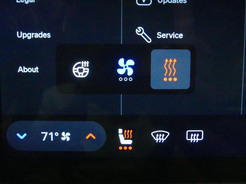 Used 2024 Rivian R1T Adventure image 16