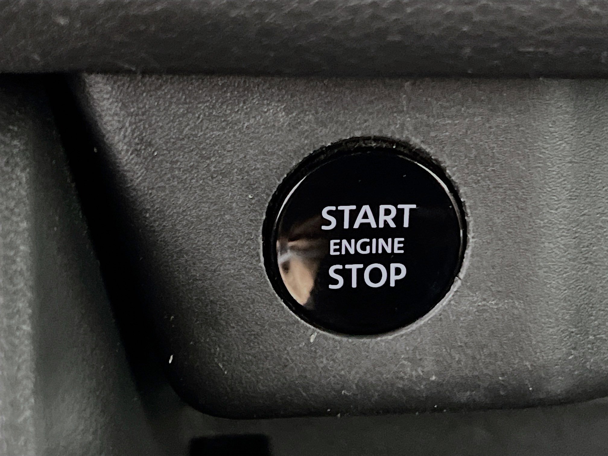 Used 2024 Nissan Rogue SV image 23