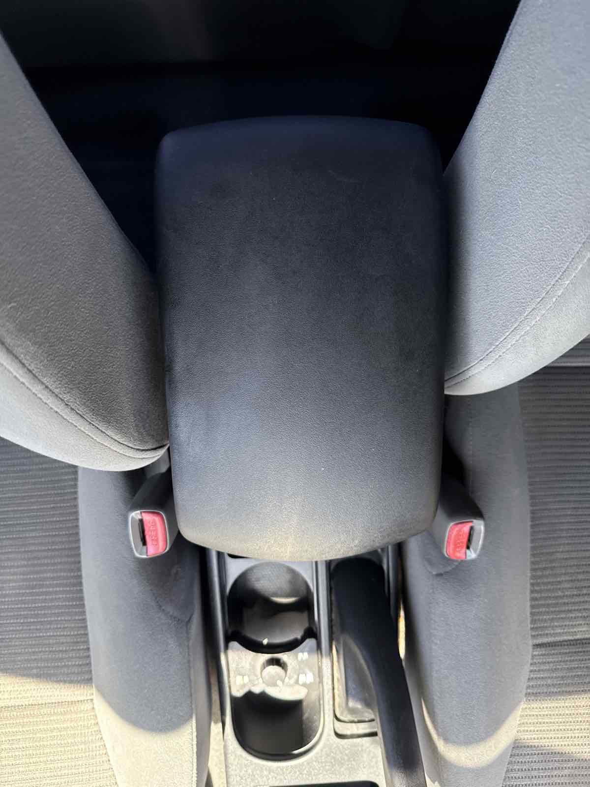 Used 2010 Nissan Sentra 2.0 S FWD image 29