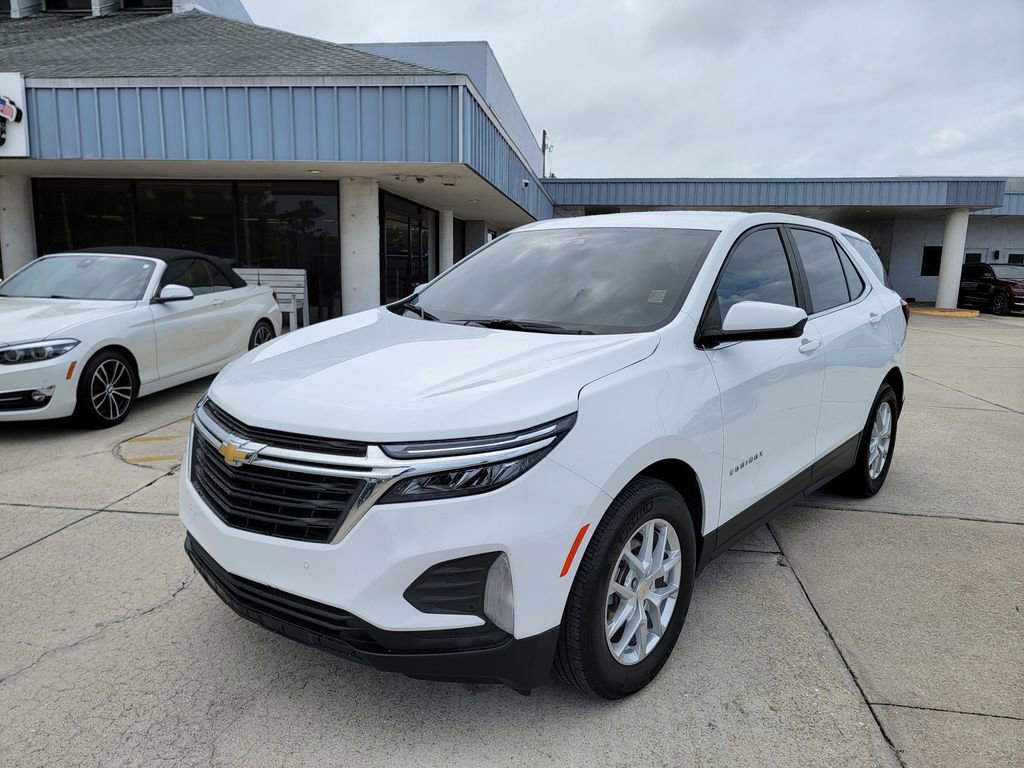 Used 2024 Chevrolet Equinox LT FWD image 1